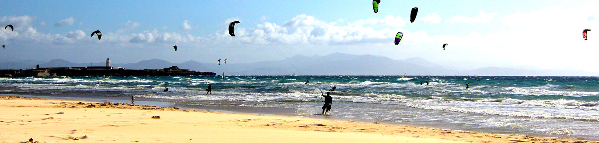 Kitesurfing lessons beginner in Tarifa - 3 or 4 hours