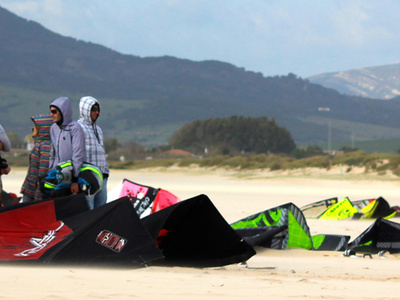 Kitesurfing lessons intermediate in Tarifa - 6 or 8 hours
