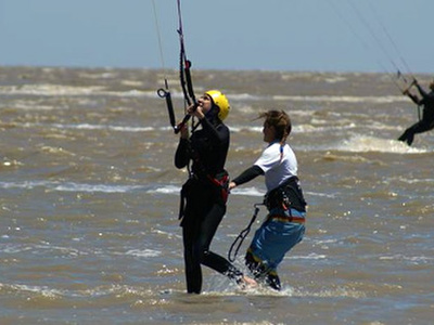 Kitesurfing lessons beginner in Tarifa - 3 or 4 hours