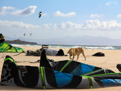 Ofertas Curso de Kitesurf 3 dias y 2 noche de alojamiento en Tarifa